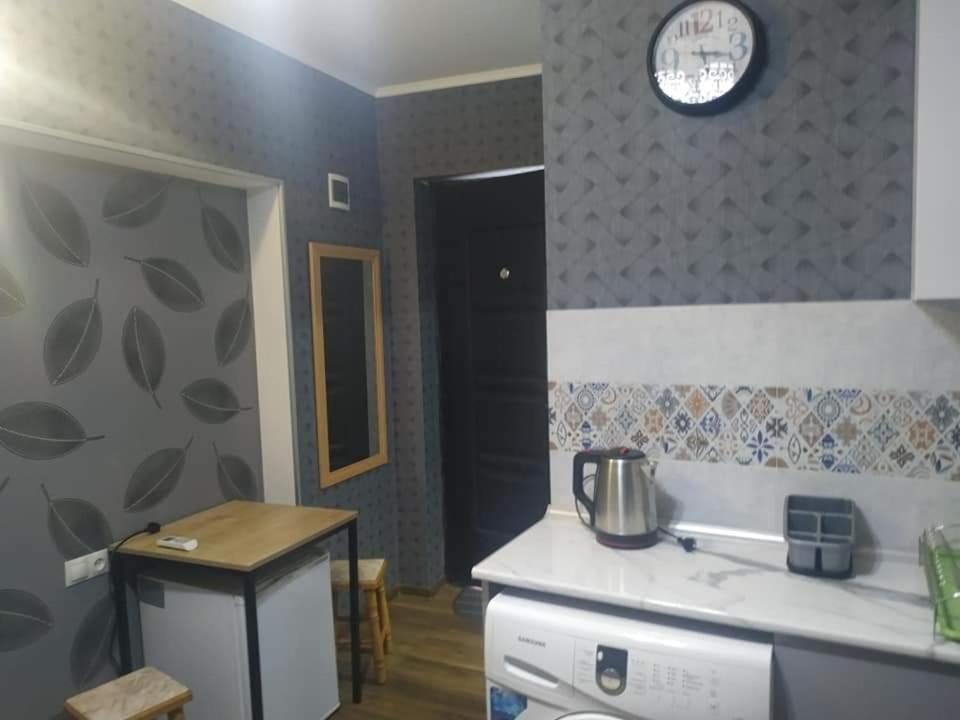 Apartment On Giorgi Mazniashvili Tbilisi Ngoại thất bức ảnh